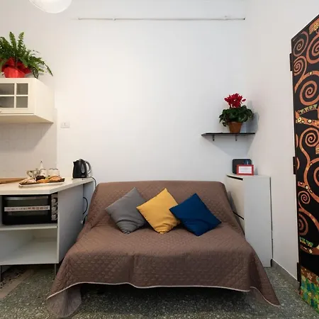 Raffaele Apartment Termini Station *