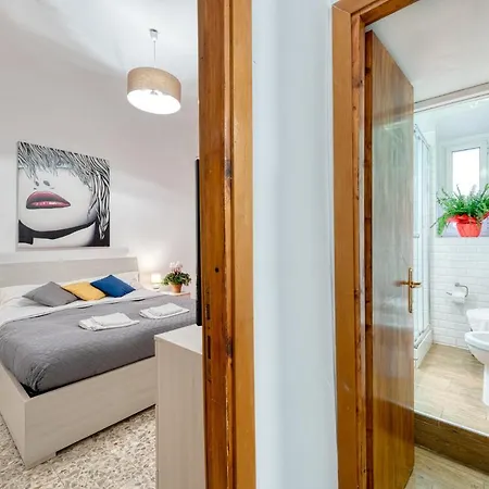 Raffaele Apartment Termini Station * Rome